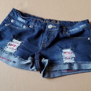 Rue 21 distressed low-rise5 pocket shorts Sz 5/6. Preloved EUC